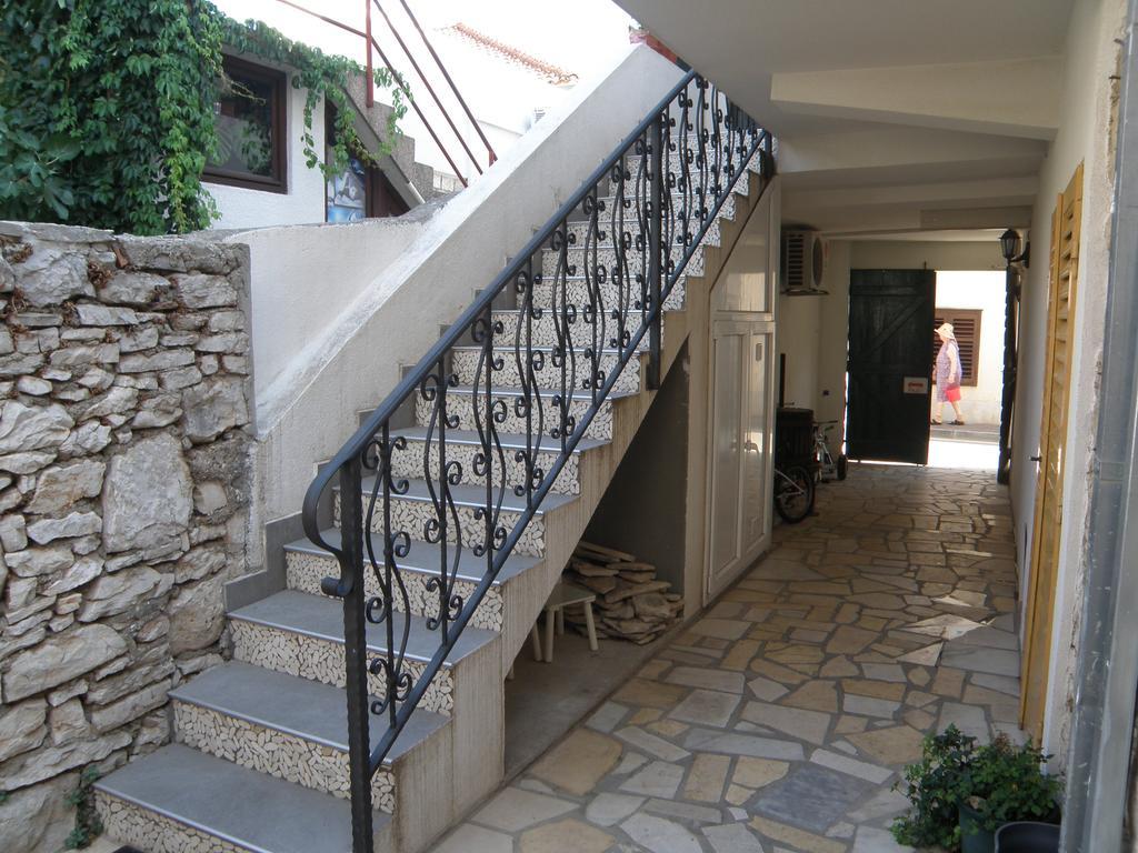 Apartment Amalija Primošten Esterno foto