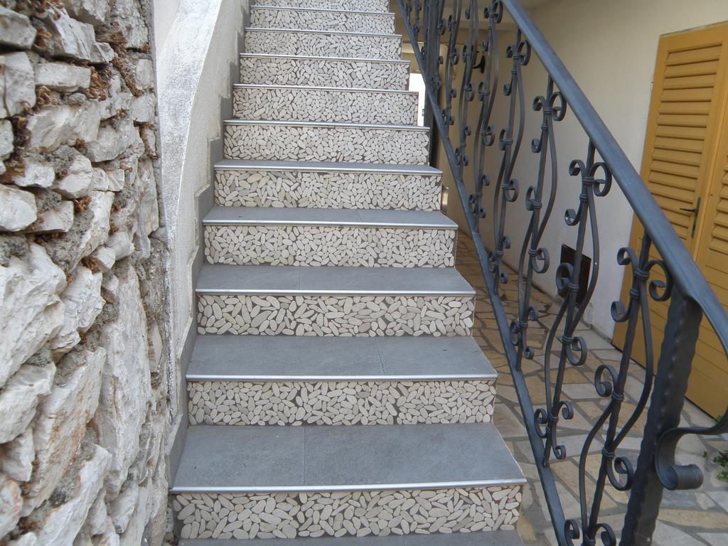 Apartment Amalija Primošten Esterno foto