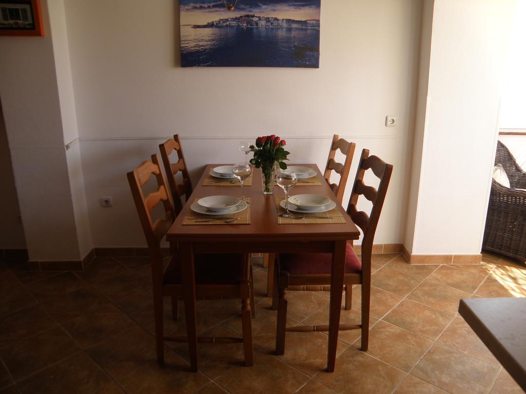 Apartment Amalija Primošten Esterno foto
