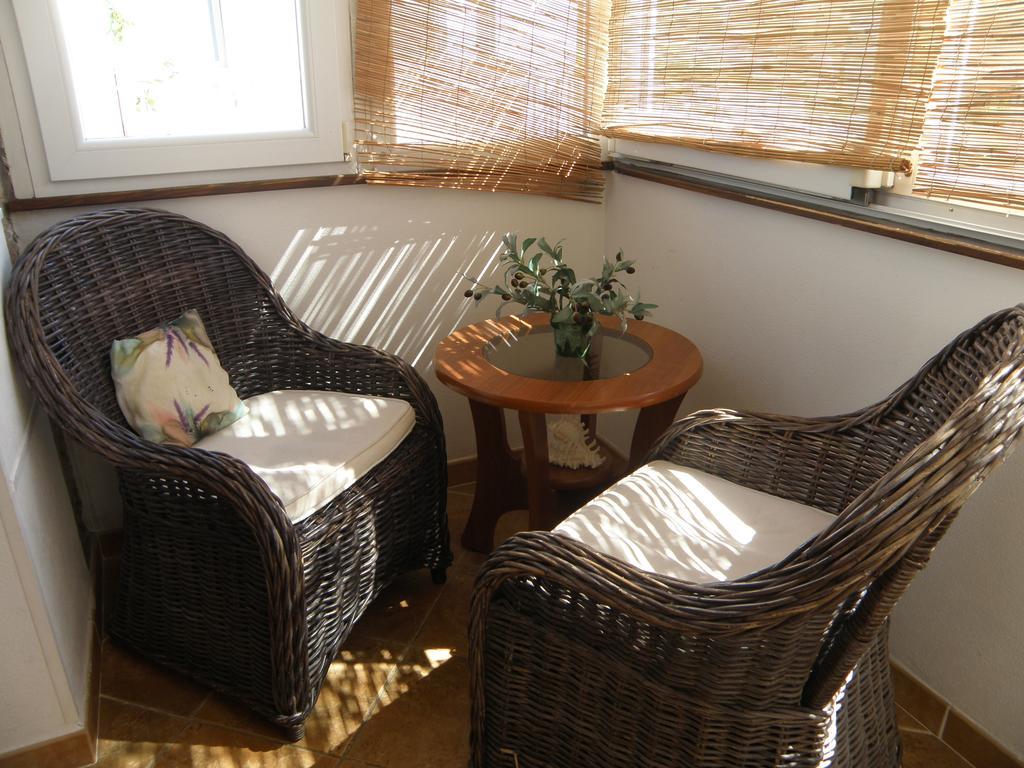 Apartment Amalija Primošten Esterno foto