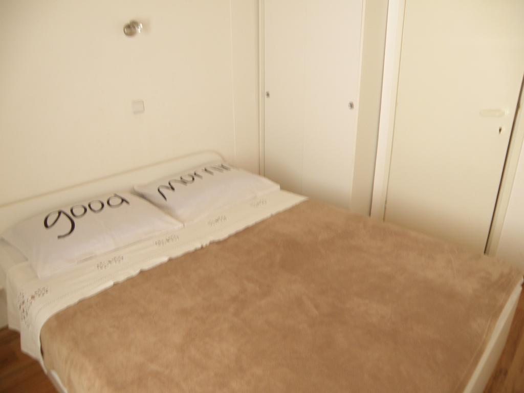 Apartment Amalija Primošten Esterno foto