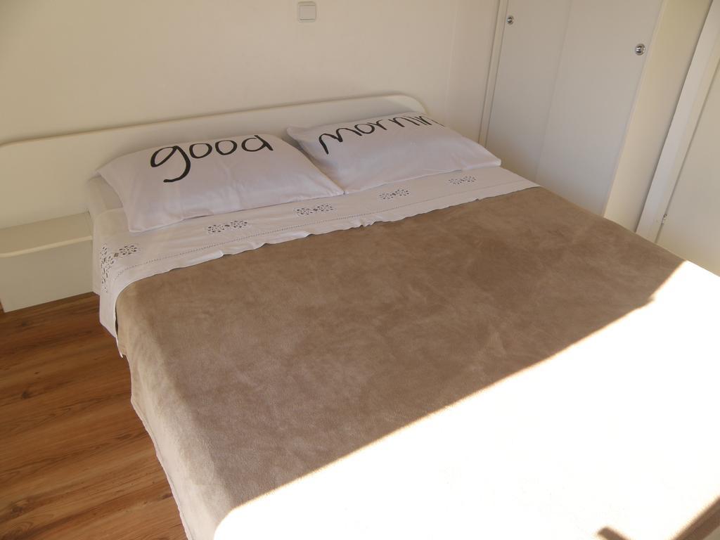 Apartment Amalija Primošten Esterno foto