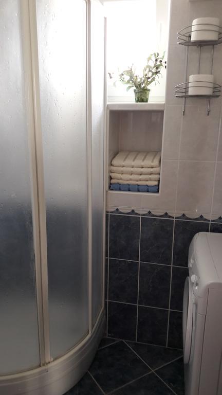 Apartment Amalija Primošten Esterno foto