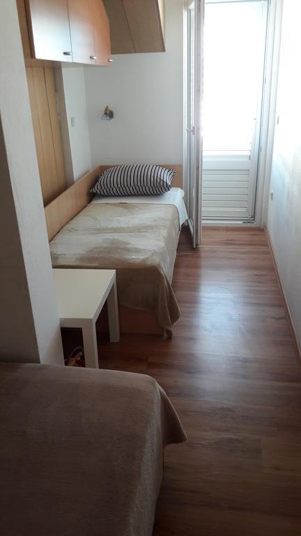 Apartment Amalija Primošten Esterno foto